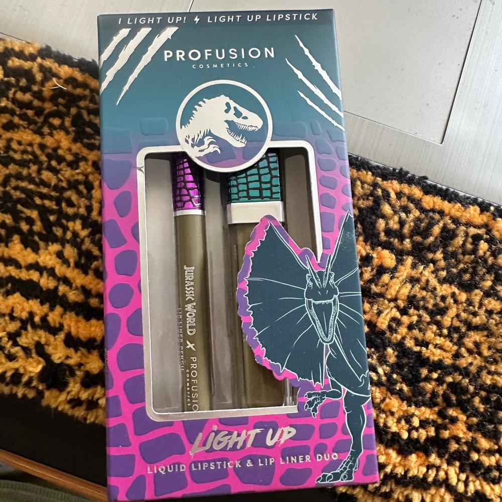 Profusion Jurassic World Light Up Liquid Lipstick Lip Liner Duo I'm Tenacious